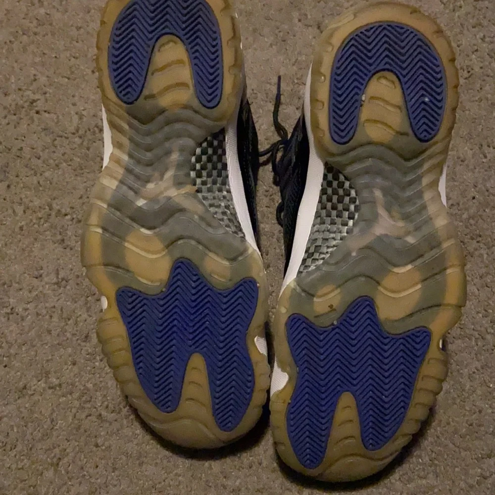 Jordan 11ie space jam size 12 - Picture 5 of 6